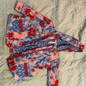 2t raincoat
